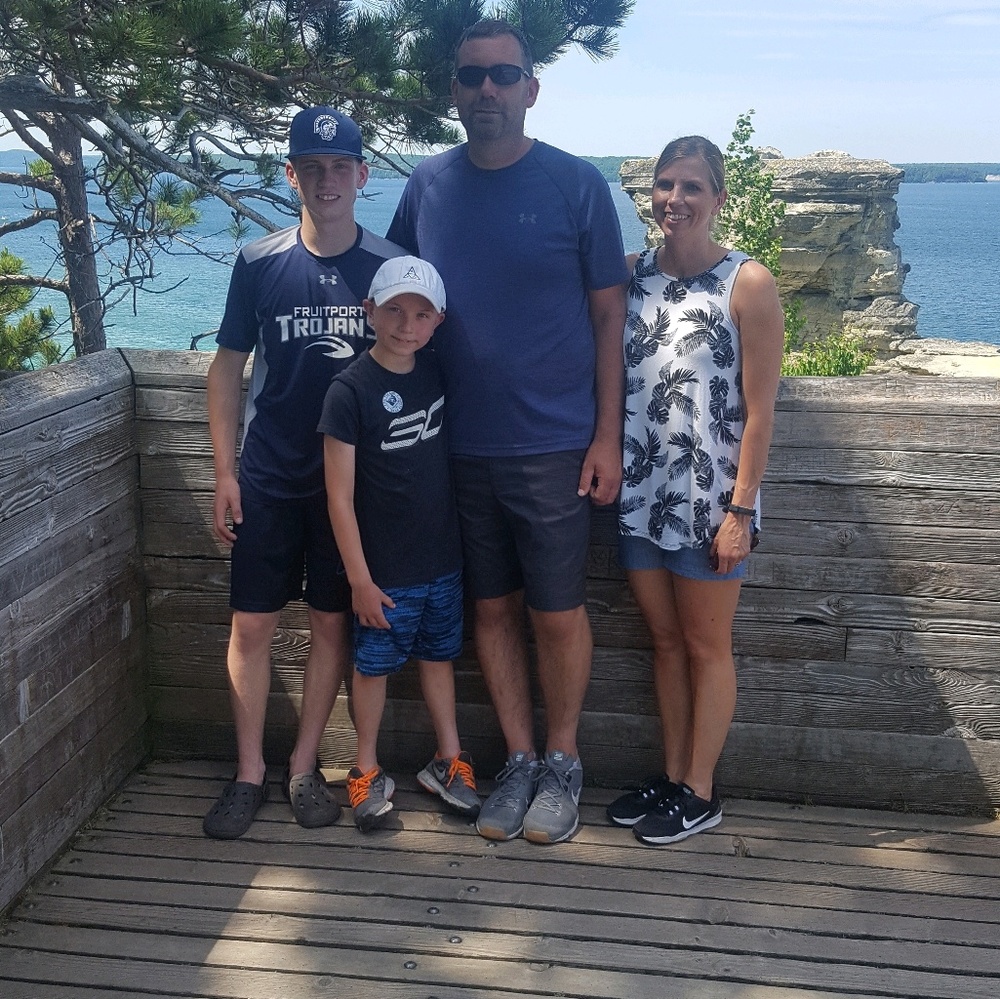 Meet your Posher, Terra